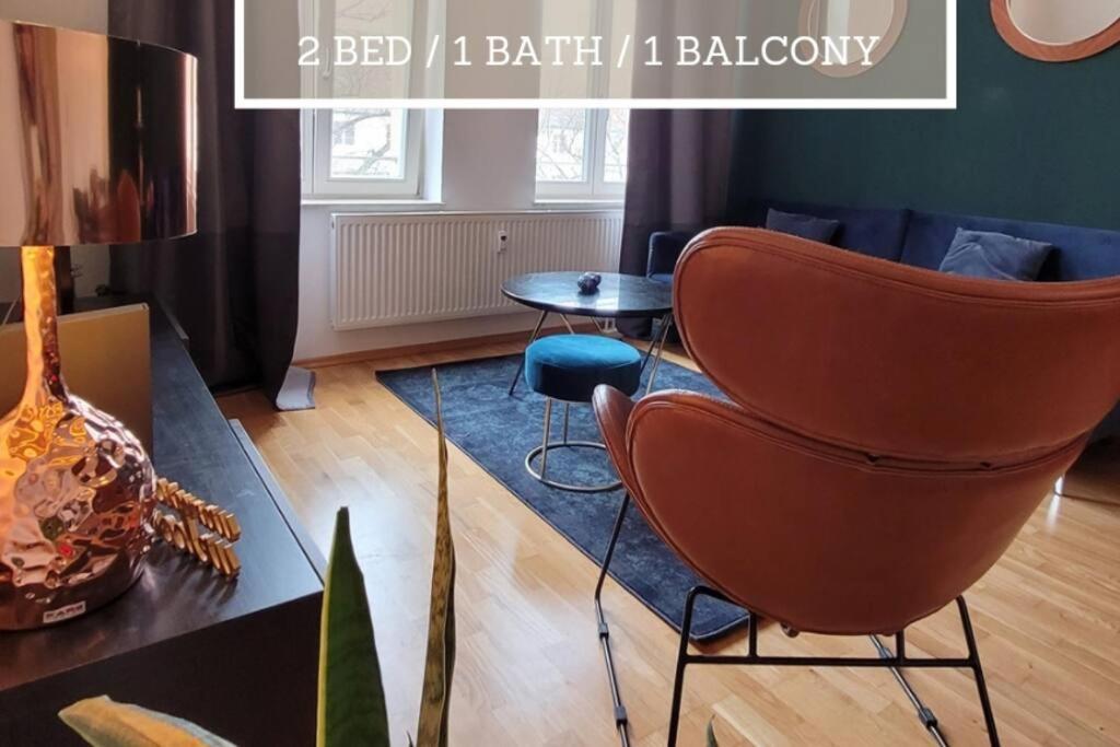 Design Altbauwohnung Mit Balkon Und Parkplatz