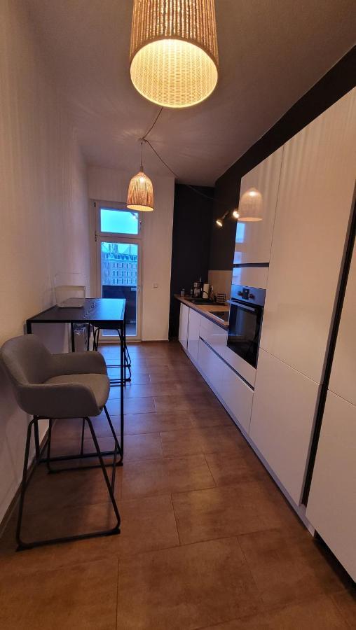 Design Altbauwohnung Mit Balkon Und Parkplatz Leipzig