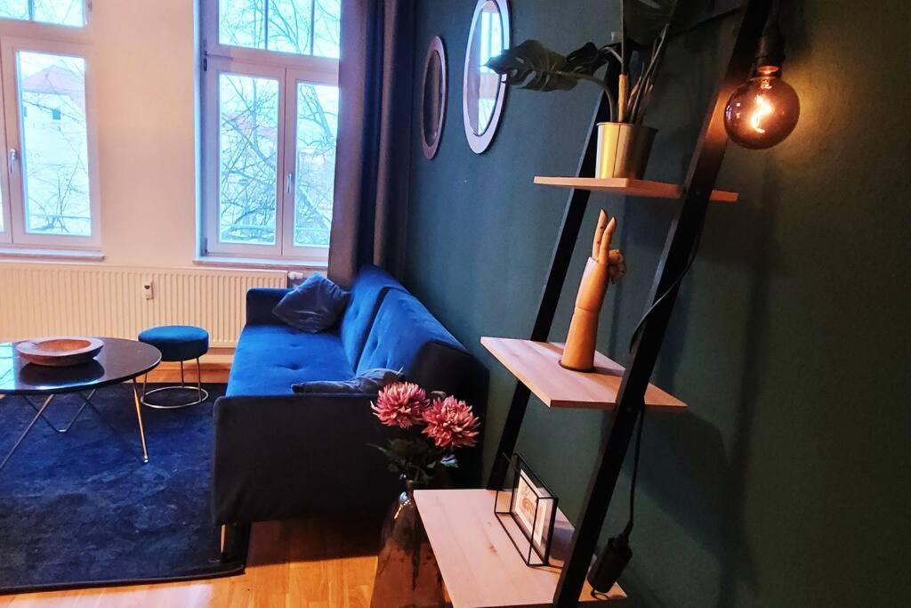 Apartment Design Altbauwohnung Mit Balkon Und Parkplatz *