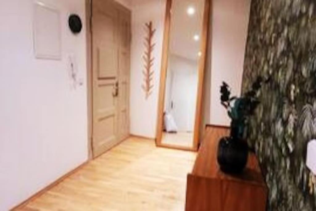 Apartment Design Altbauwohnung Mit Balkon Und Parkplatz