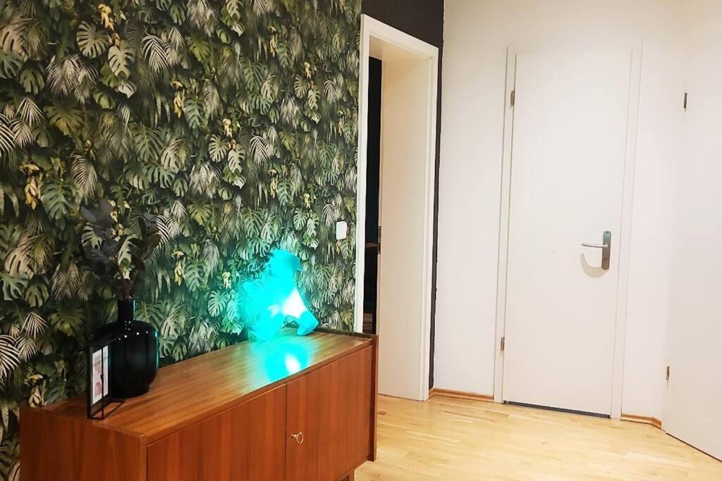 Design Altbauwohnung Mit Balkon Und Parkplatz Apartment Leipzig